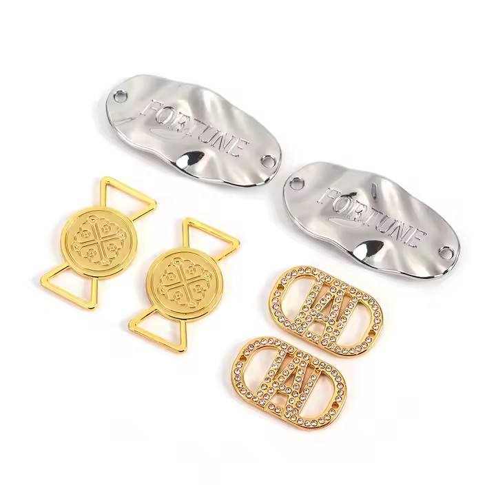 Durable Custom Metal Tags for Fashion Apparel Decoration
