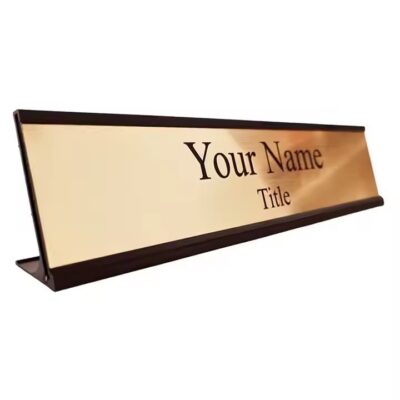 Best-selling custom brass label attached to a handicraft product

